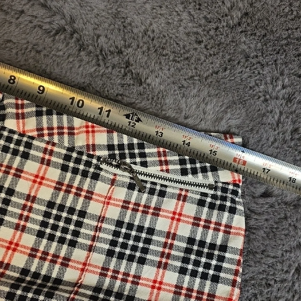 J. McLaughlin Plaid Chinos - Black, Red, White
